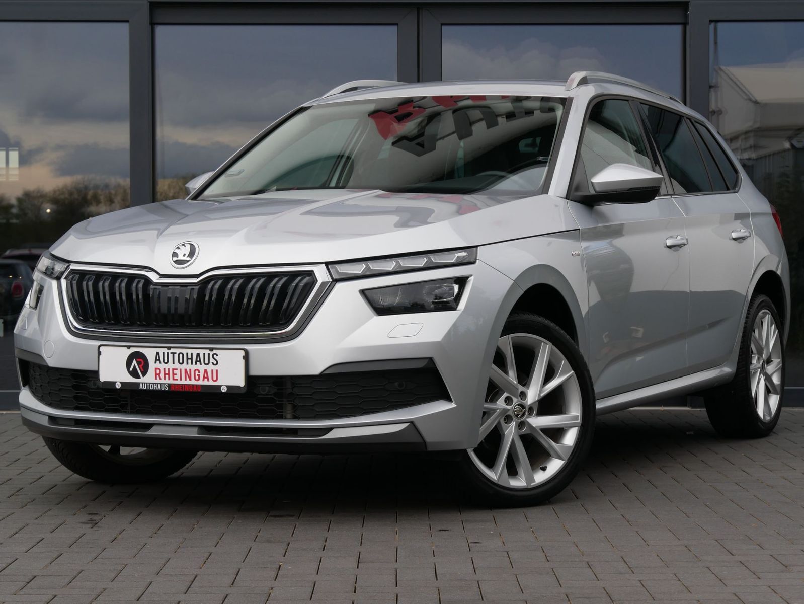 Skoda Kamiq 1.5 TSI Tour OPF STANDHEIZUNG KAMERA 