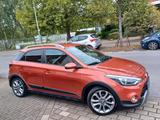 Hyundai i20 Active blue Style Navi+Kamera - Hyundai i20: mit Navigationssystem