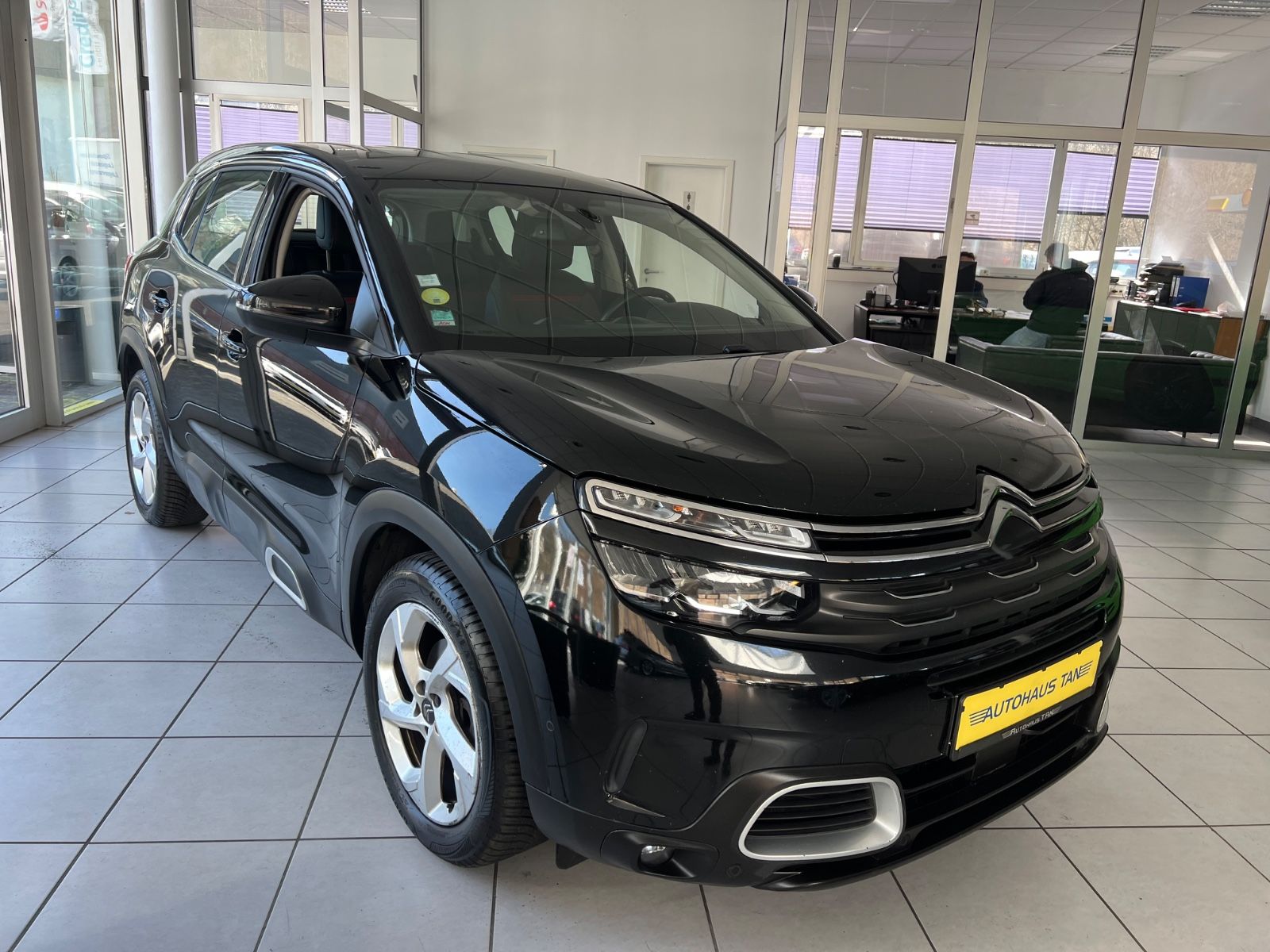 Fahrzeugabbildung Citroën C5 Aircross Live * AUTOMATIK * LED *