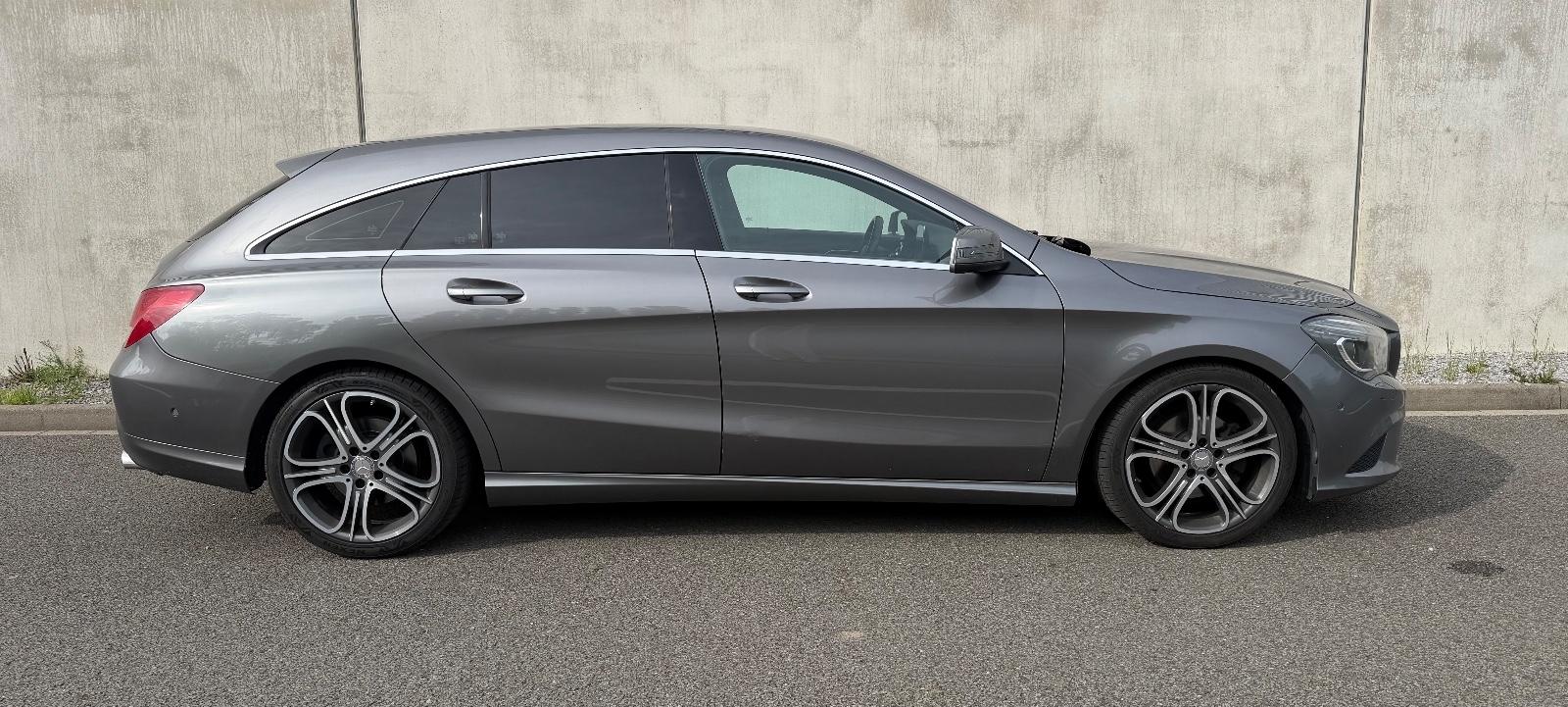Mercedes-Benz CLA 180 Shooting Brake AMG Line