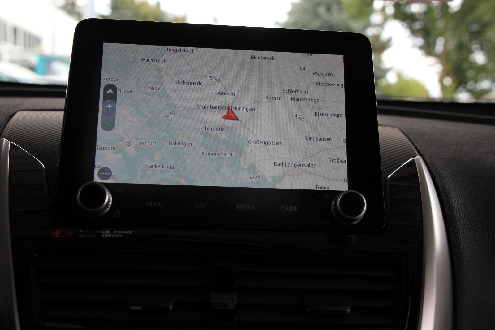 Fahrzeugabbildung Mitsubishi Eclipse Cross Select PHEV 4WD