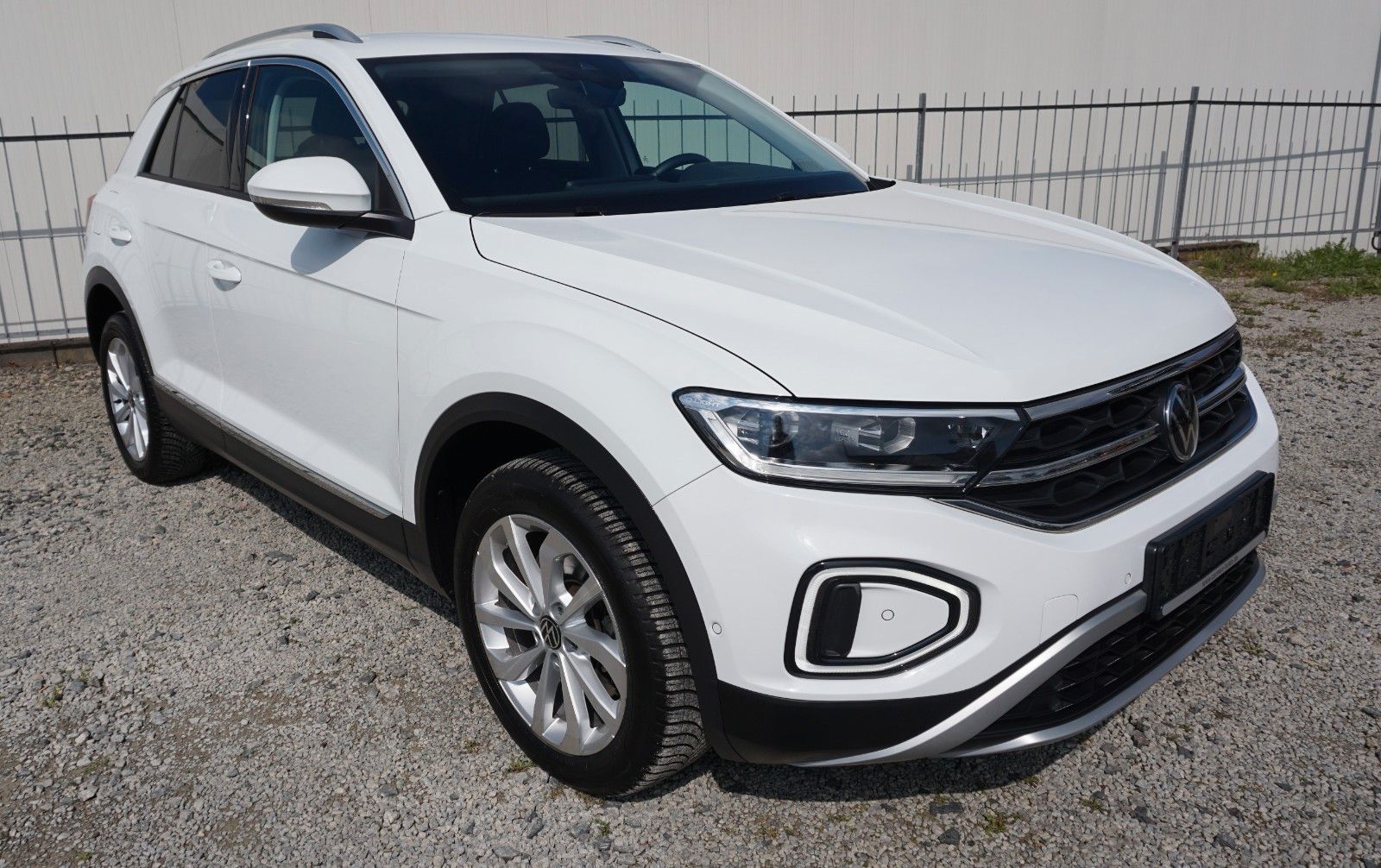 Fahrzeugabbildung Volkswagen T-Roc Style,DSG,Alcantara,LED Plus,Navi,IQ.Light