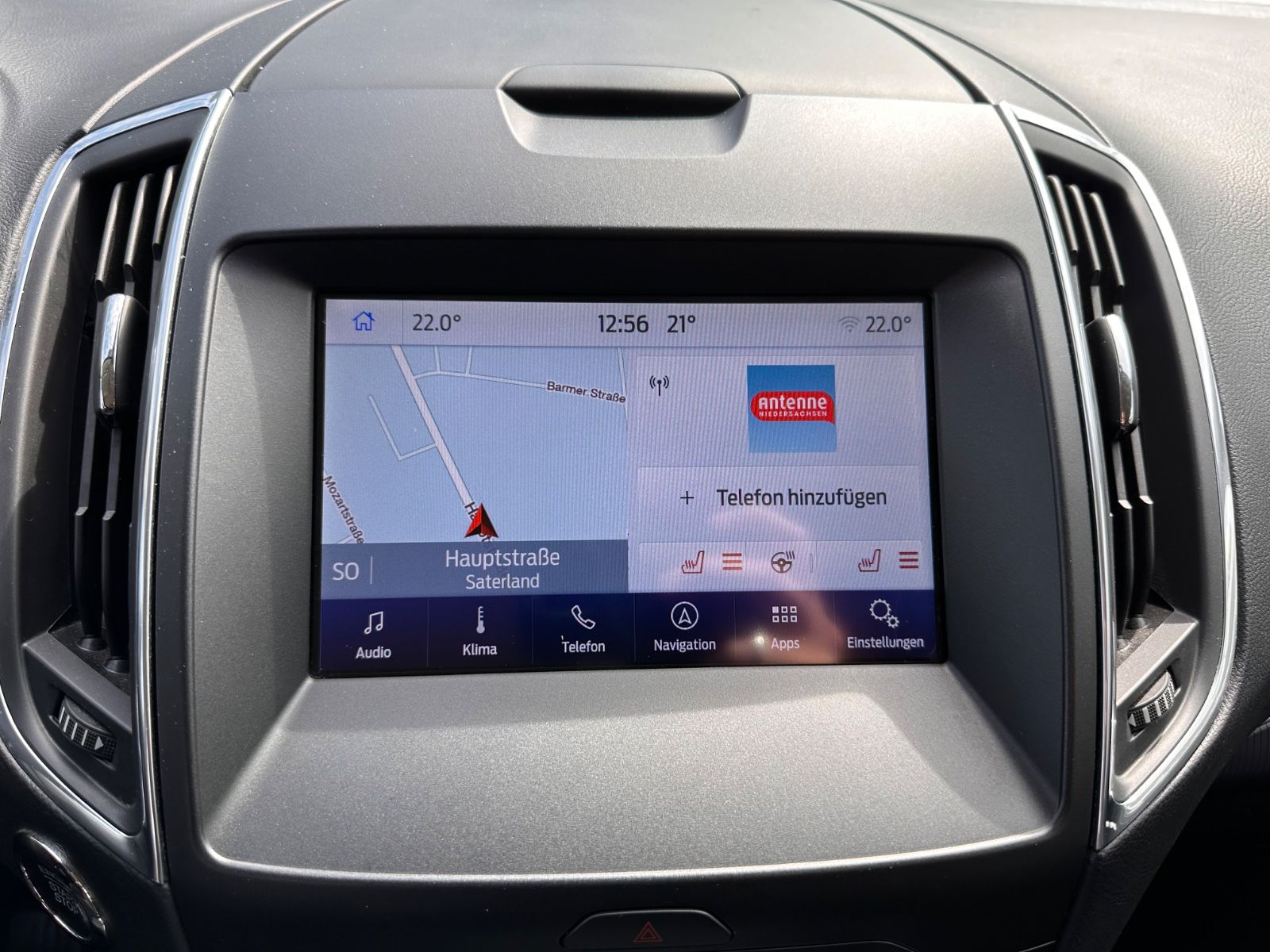 Fahrzeugabbildung Ford S-Max 1.5 EB Titanium 7-Sitz/LED/KeyFree/RFK/PDC