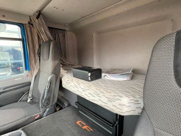 Fahrzeugabbildung DAF CF 440 mit Ladekran HMF 2120K4