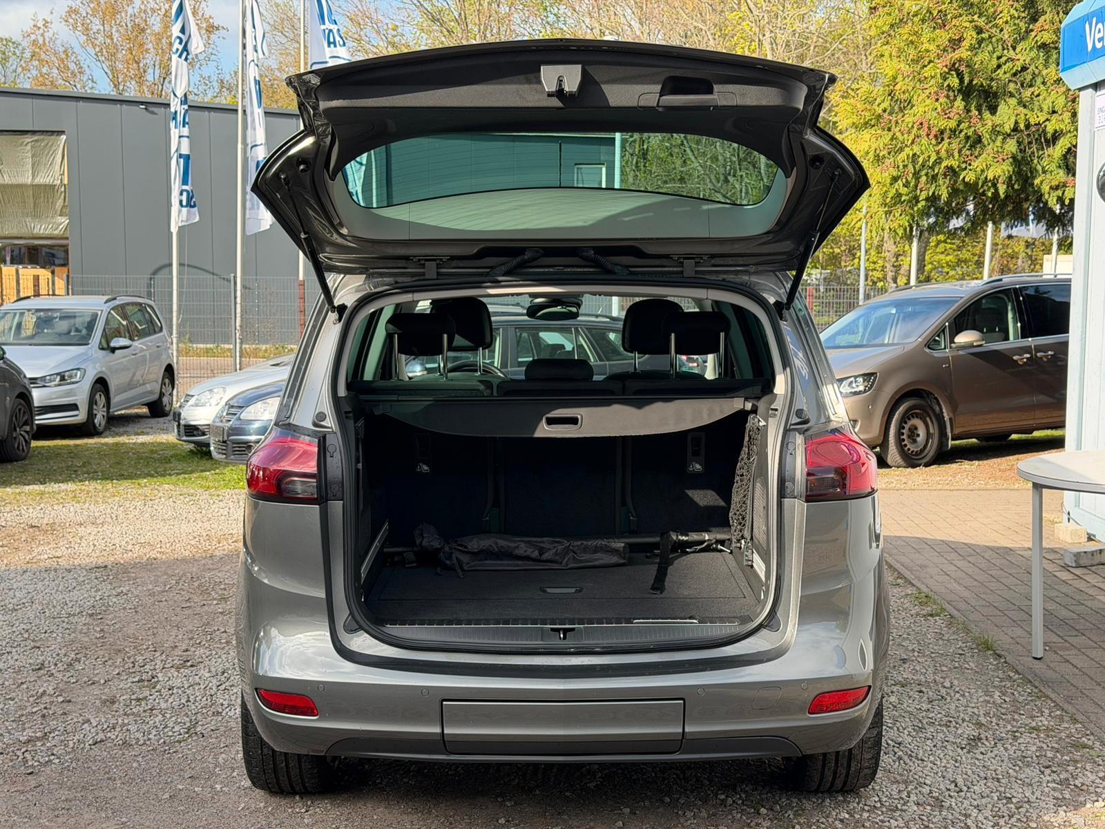 Opel Zafira Tourer 1.4 Turbo Active*1.Hand*Xenon*Temp