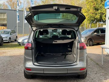 Opel Zafira - 9