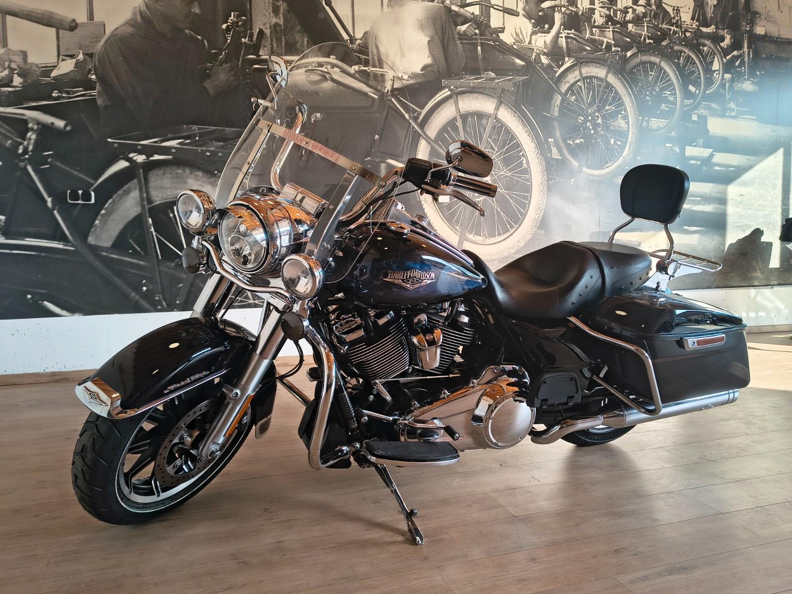 Harley-Davidson Road King - Jekill & Hyde