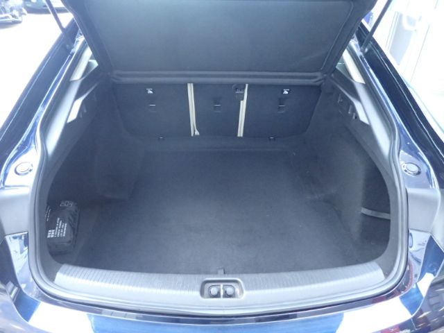 Fahrzeugabbildung Opel Insignia 2.0 Grand Sport Business 4x4 AHK ACC SH
