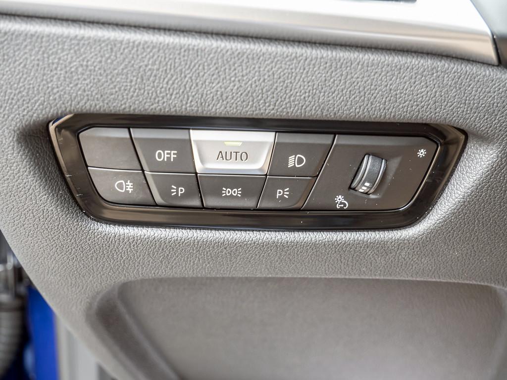 BMW M340i Touring xDrive MEMORY NAVI HUD PANO 360°