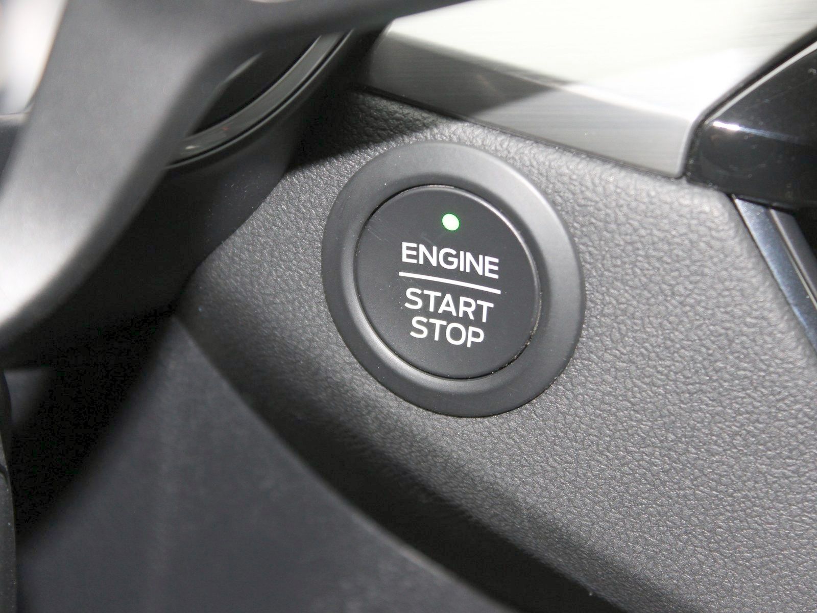 Fahrzeugabbildung Ford Kuga Plug-In Hybrid Titanium X 2,5 Duratec