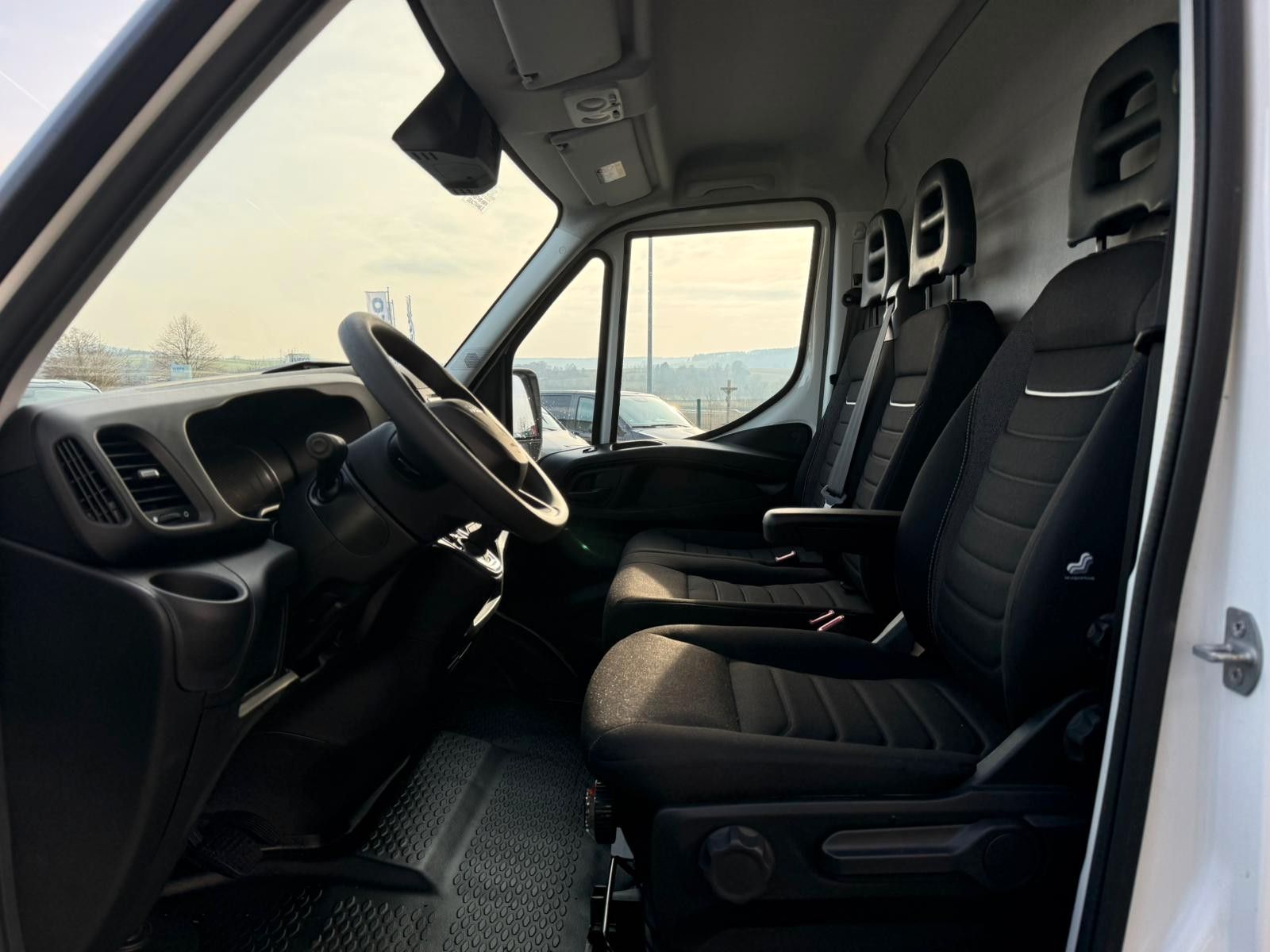 Fahrzeugabbildung Iveco Daily 35S16 A8 *R4.100mm*Automatik*Kamera*3x