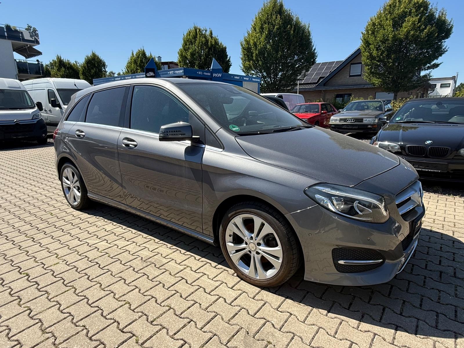 Mercedes-Benz B 200 CDI 1.Hand Leder Navi Kamera LED