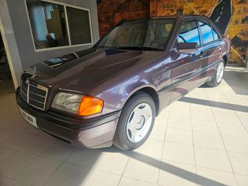 صورة 7 لـ 1993 Mercedes-BENZ C 220