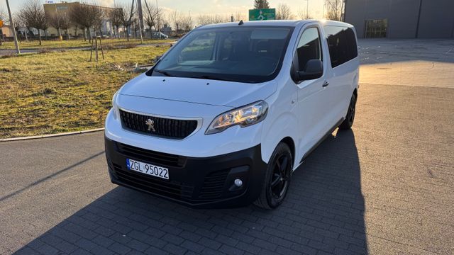 Peugeot Traveller 8-Sitze, Navi, PDC,