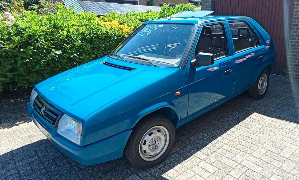 Skoda SKODA FAVORIT  92 VW FASHION OLDTIMER 2Hd ...