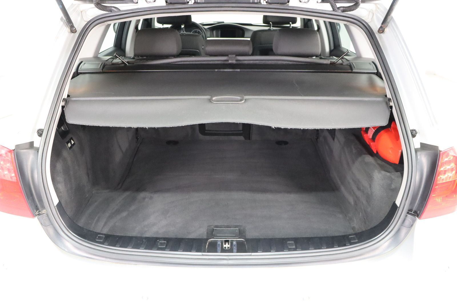 Fahrzeugabbildung BMW 320 d Touring