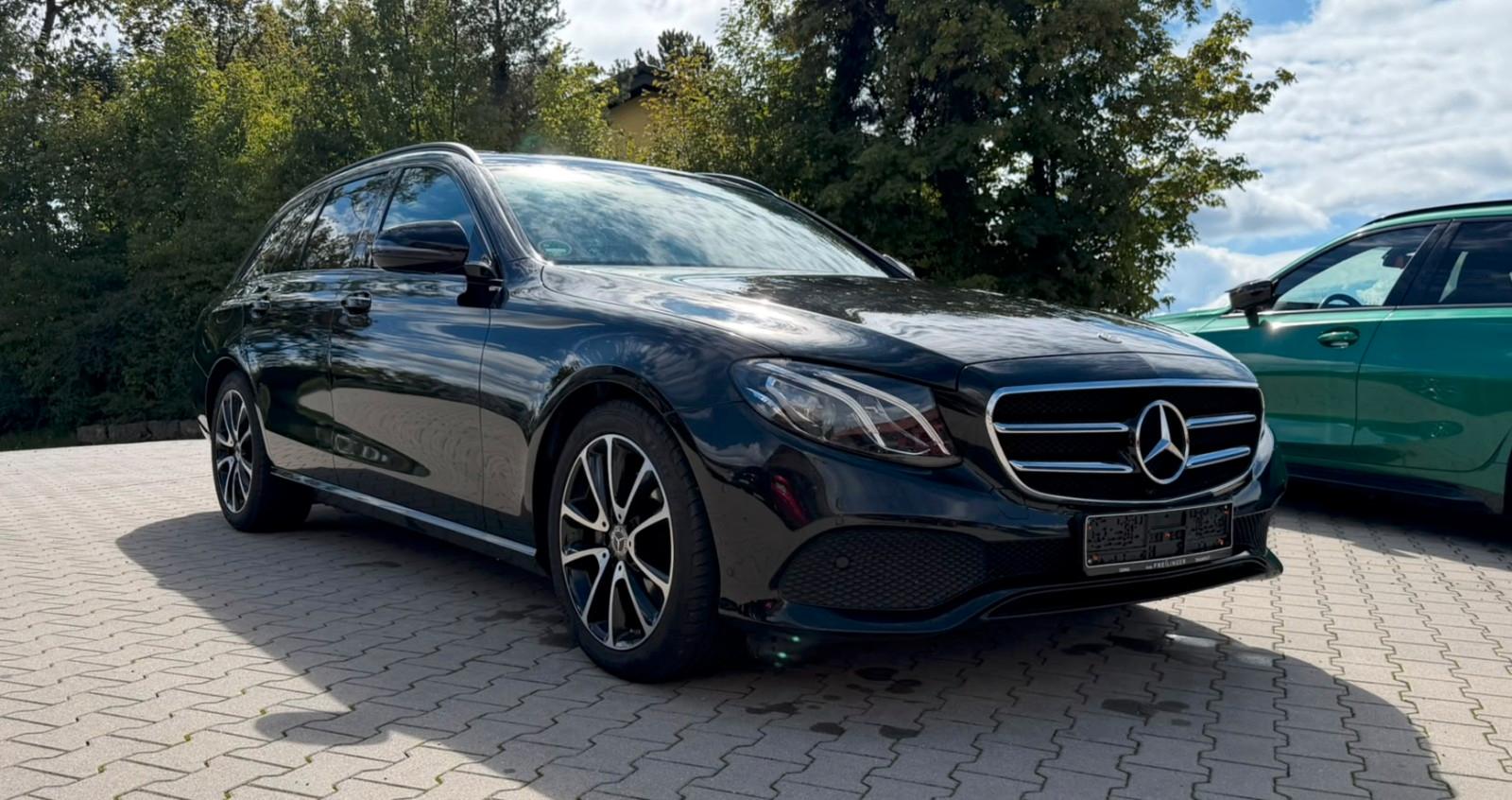 Mercedes-Benz E 200 T-Modell Kombi 4M Scheckheft MB Garantie