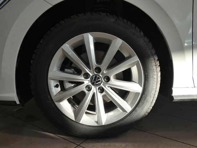 Polo 1.0 TSI R-Line DSG PANO KAMERA GARANTIE