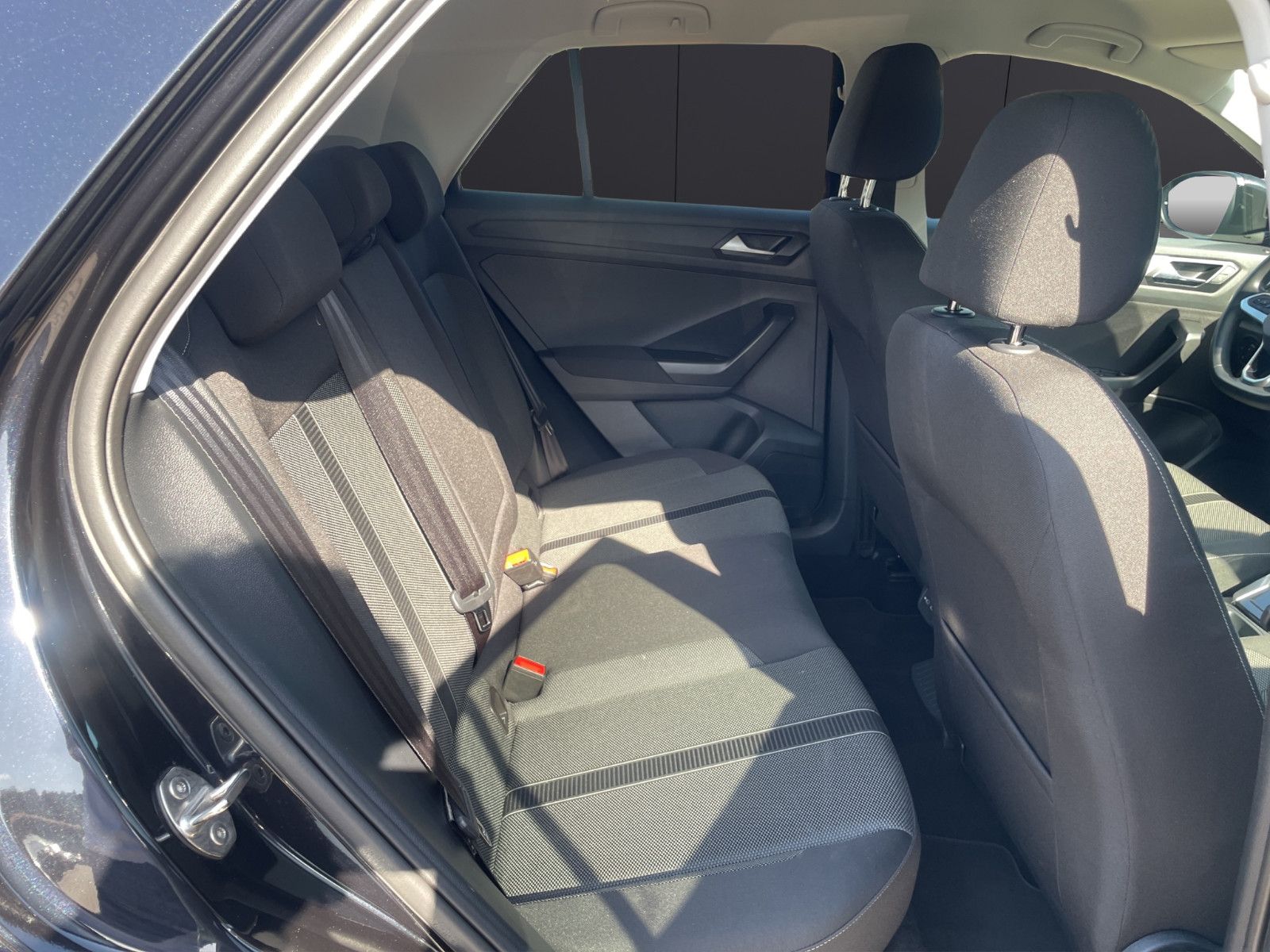 Fahrzeugabbildung Volkswagen T-Roc Life *PDC*CarPlay*LED*SitzHZ*Klima*