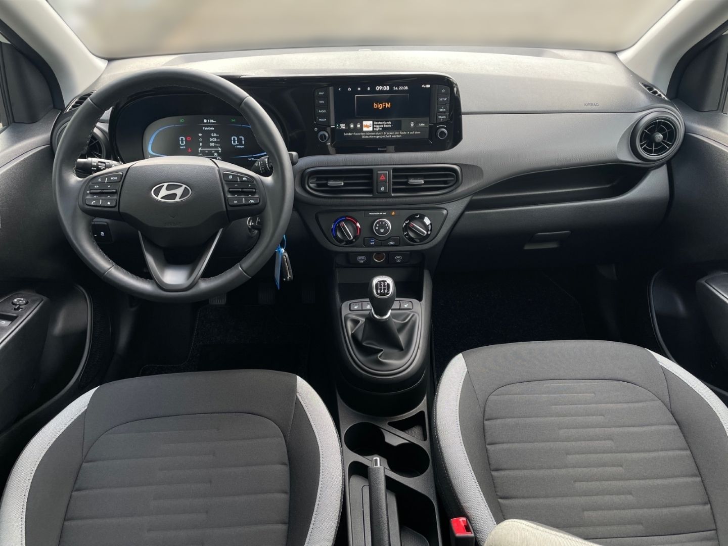 Hyundai i10 – Bild 12