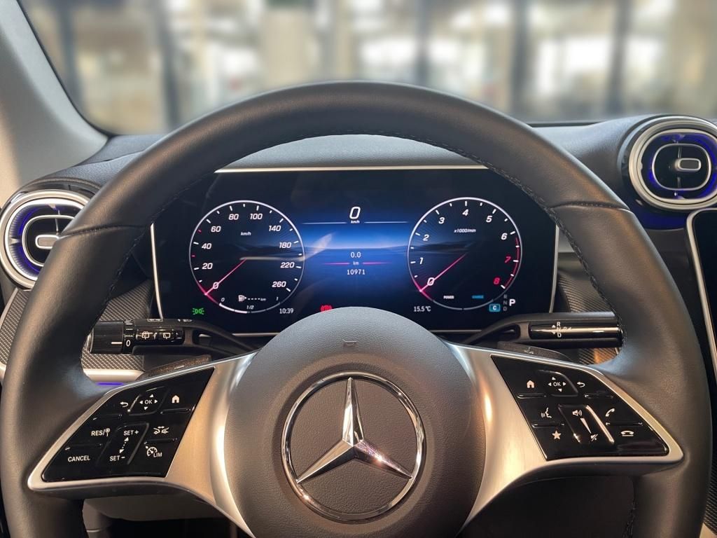Fahrzeugabbildung Mercedes-Benz GLC 200 4M Avantg. Totwi. AHK Pano 360° LED SHZ