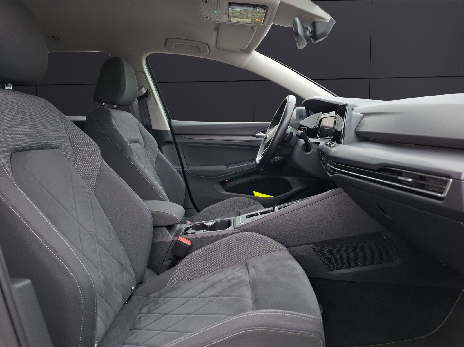 Fahrzeugabbildung Volkswagen Golf VIII Variant TDI Style DSG LED Navi AID ACC