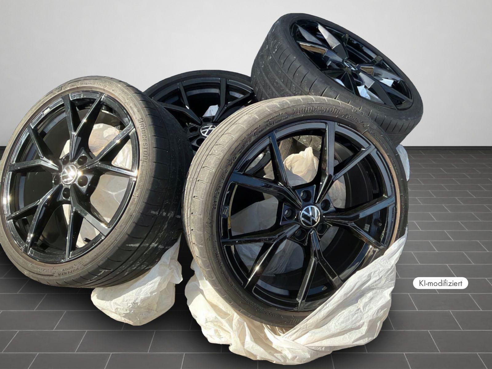 Volkswagen Golf GTI 2,0 TSI 19" in Schwarz Ambientebele, миниатюра 7