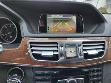 Mercedes E 200 - 8