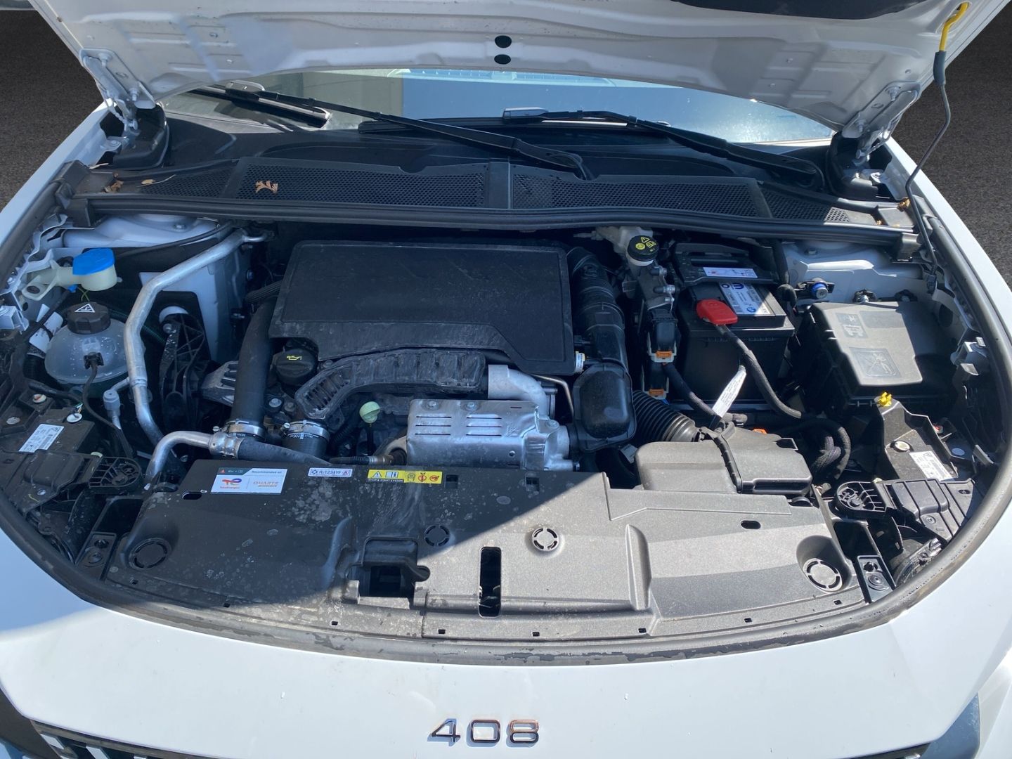 Fahrzeugabbildung Peugeot 408 GT 1.2 Puretech 130 EAT 8  *Premium- Paket*