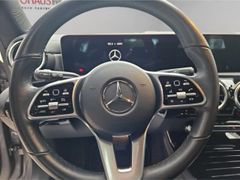 MERCEDES-BENZ CLA 200 Shooting Brake Navi Digitales Cockpit LE