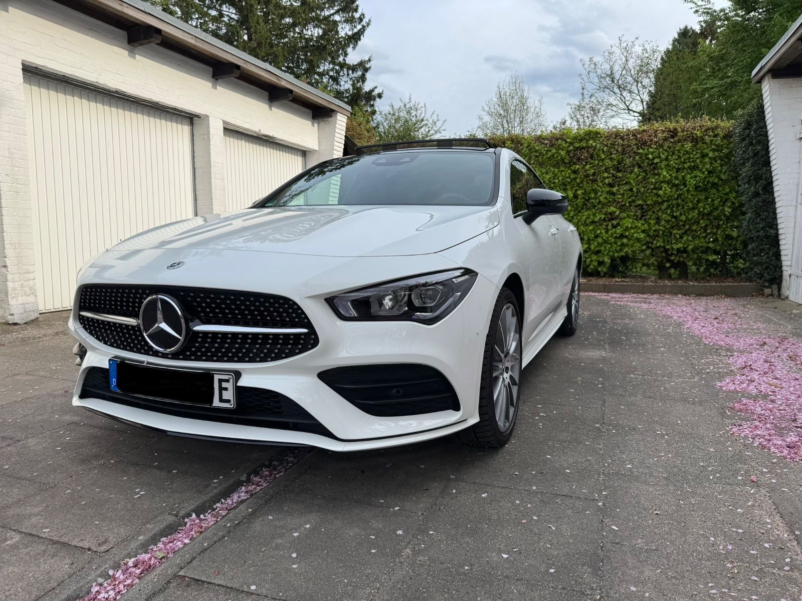 MERCEDES-BENZ CLA 250 e Plug-in-Hybrid/ Garantie