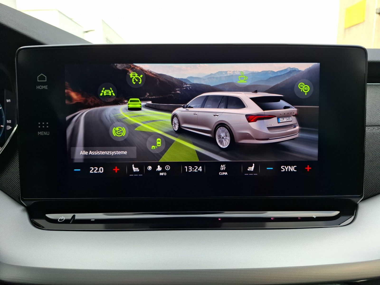 Fahrzeugabbildung SKODA Octavia Combi TDI First-Edition DSG Matrix Navi