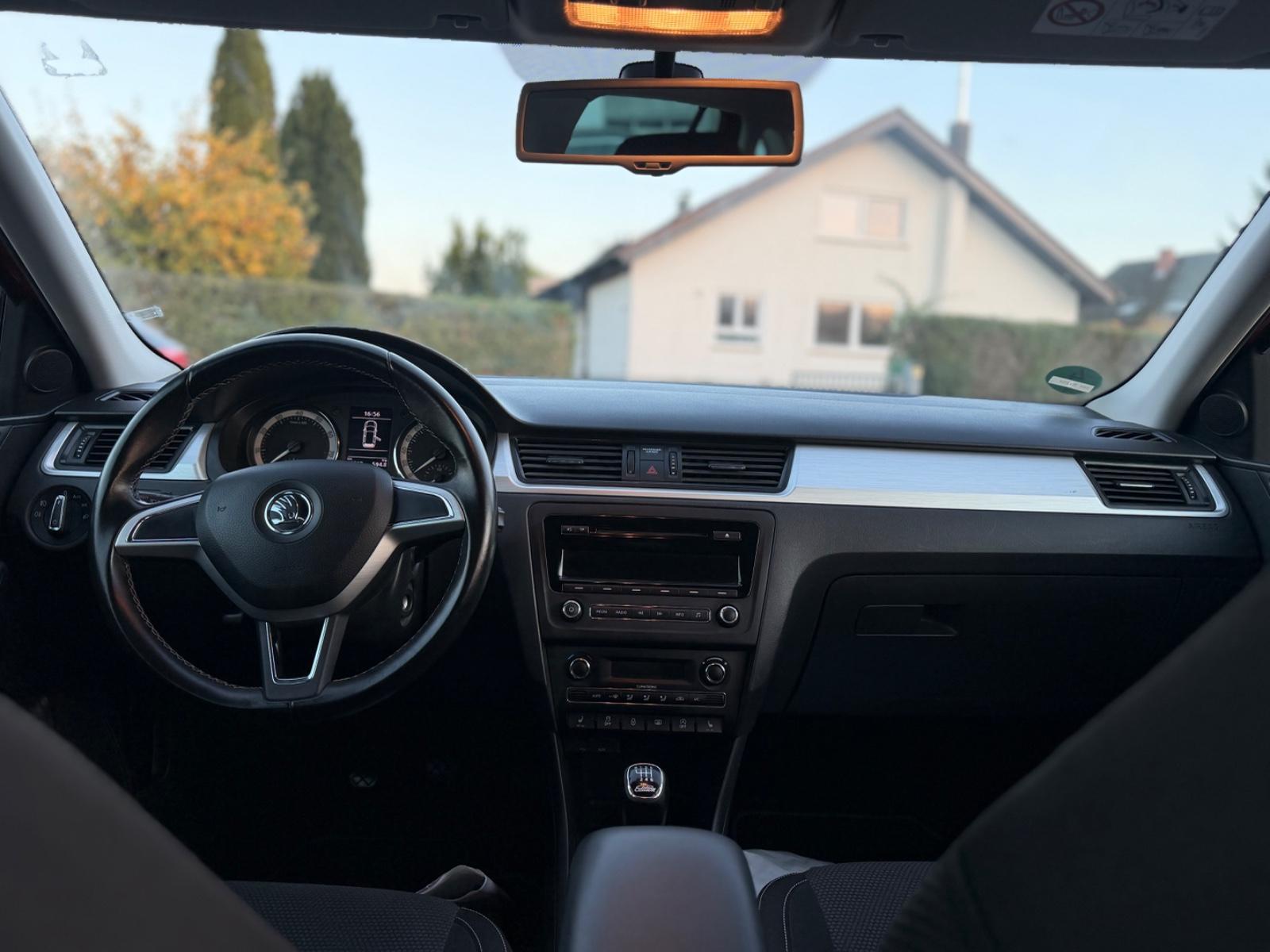 Skoda Rapid 2015 — photo 19