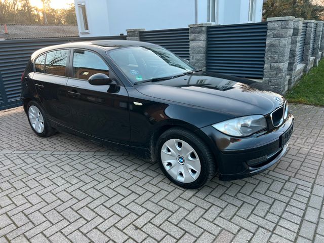 BMW 118 Baureihe 1 118i TÜV 04/2026! 2 HAND! S-HEFT!