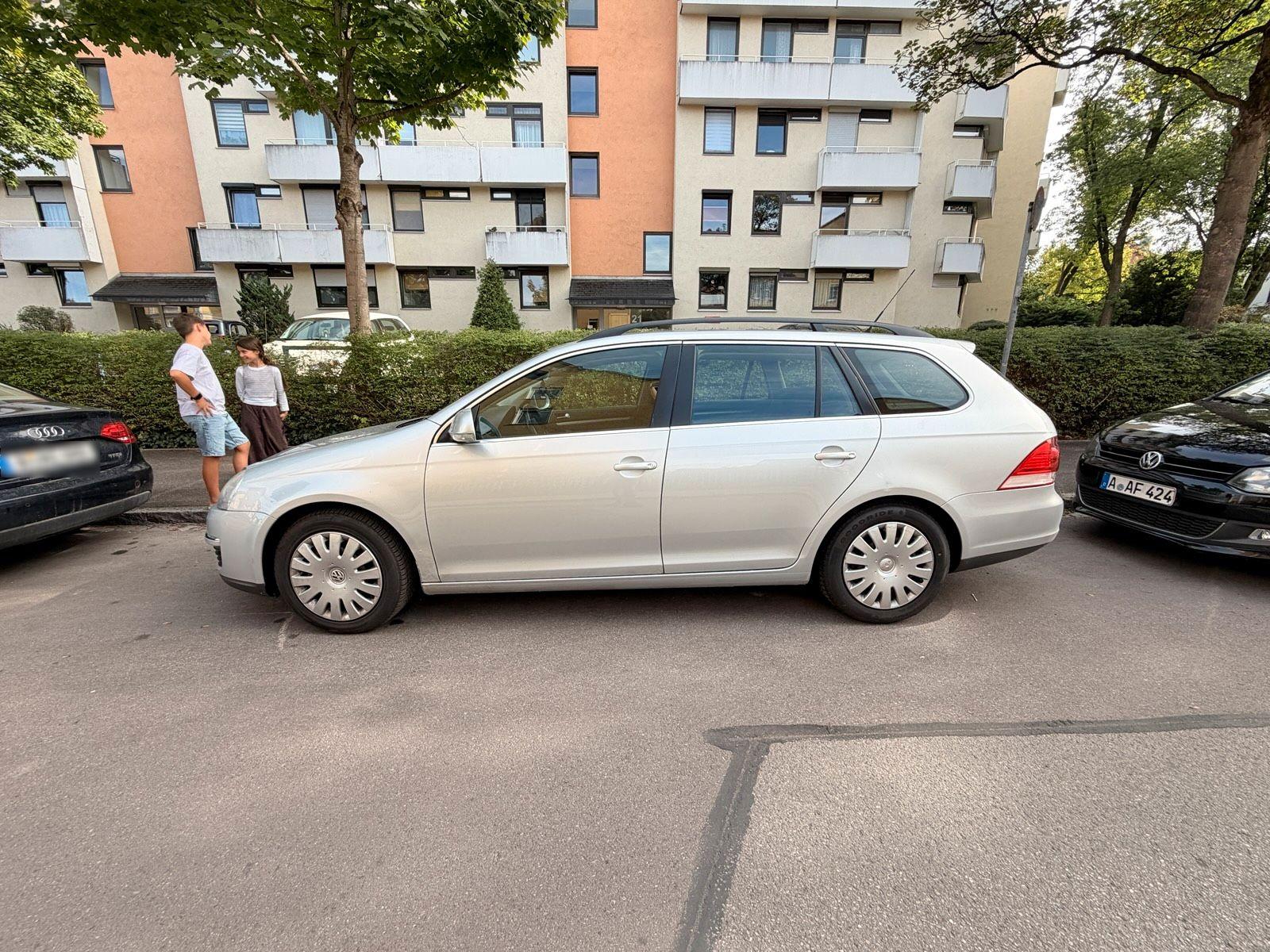 Volkswagen Golf 2009 — engine 105 HP (77kW)