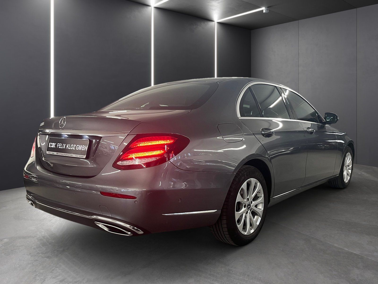 Fahrzeugabbildung Mercedes-Benz E 200 Exclusive Widescreen*Distronic*Multibeam*