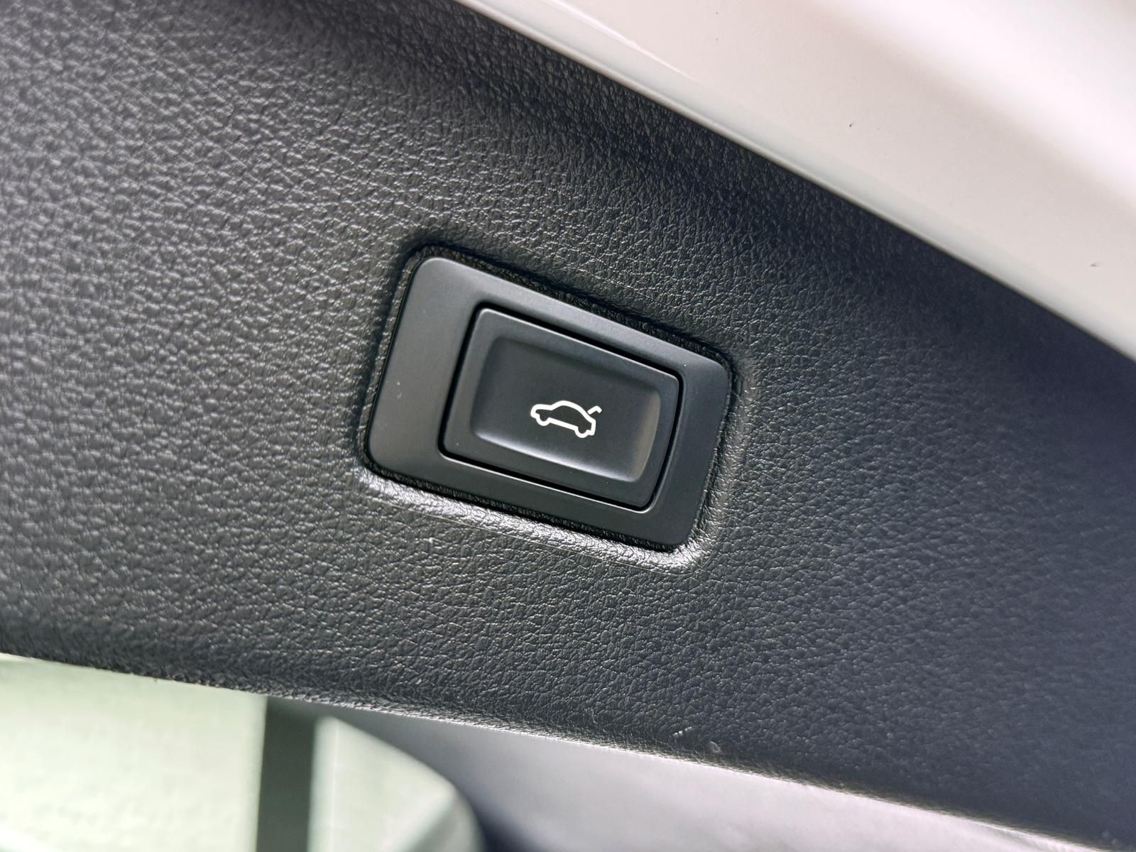 Fahrzeugabbildung Audi 3.0 TDI QUA/S-LINE/PANO/ALLRADLENK/STHZ/LUFT/AHK