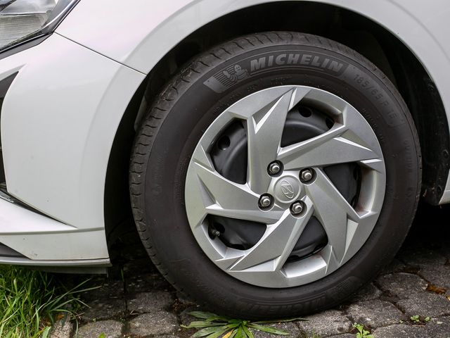 Hyundai i20 1.2 Select Spurhalteassistent Kamera Navi