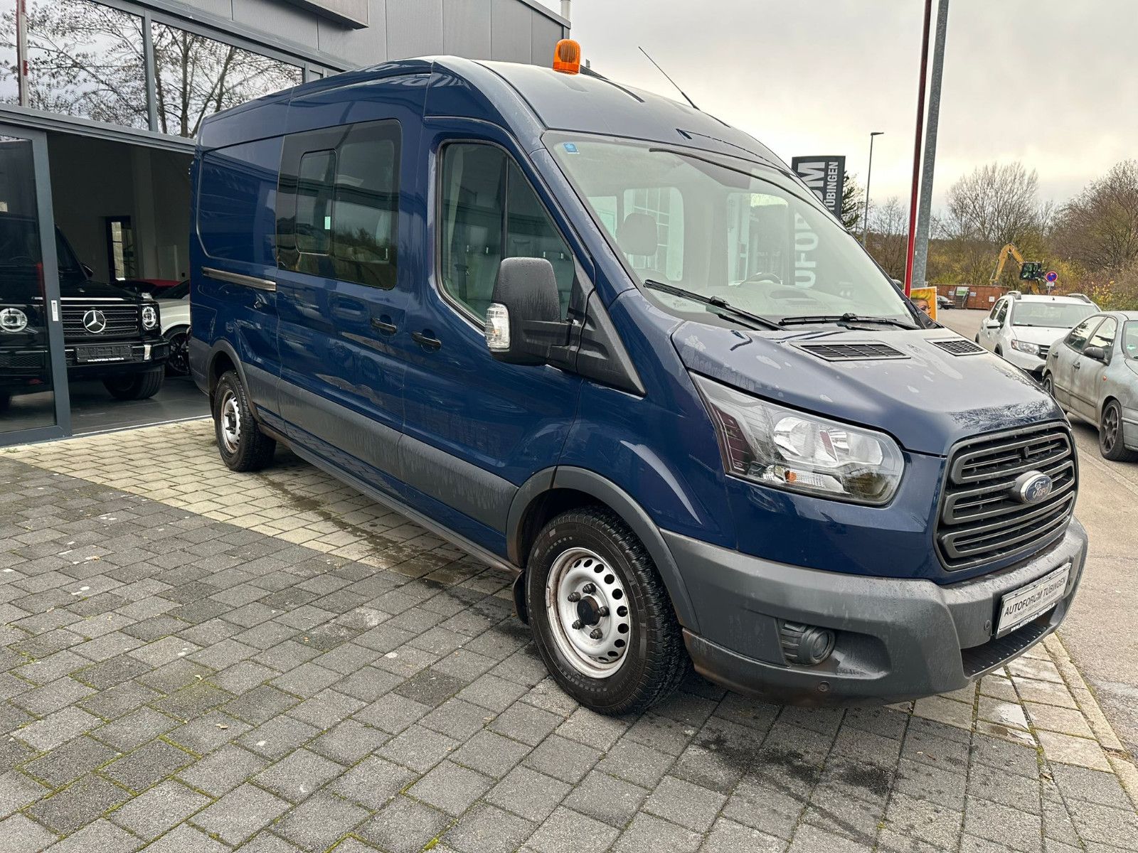 Fahrzeugabbildung Ford Transit 350 L3H2 DOPPELKABINE *6 SITZE*LEDER*