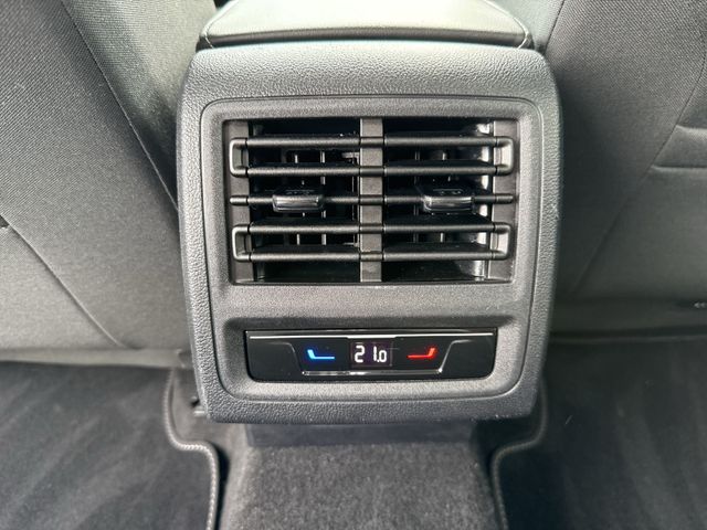 Golf VIII 1.0 TSI MOVE, ACC, Navi, LED, LightAss