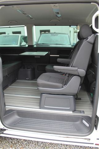 Volkswagen T6.1 Multivan Edition 150PS DSG LED Navi ACC AHK