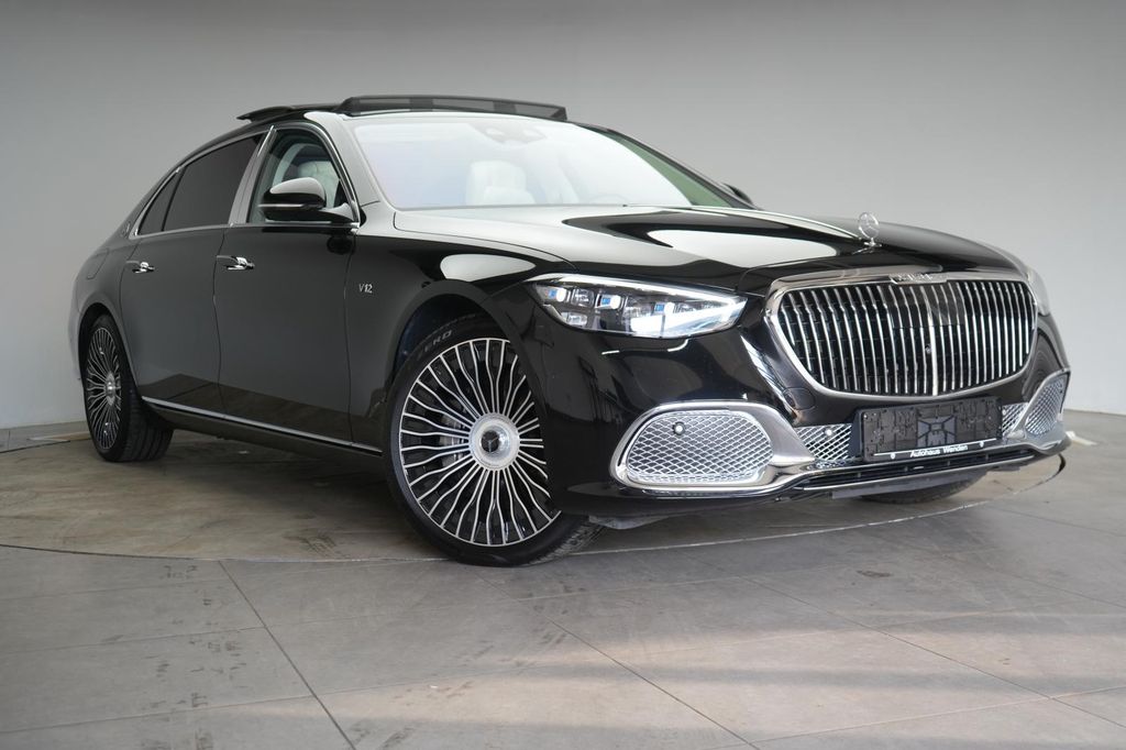 Image of Mercedes-Benz S 680