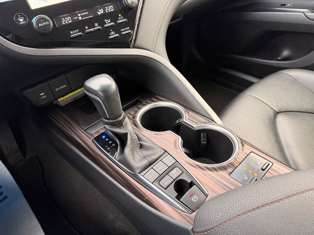 Toyota Camry Hybrid Executive