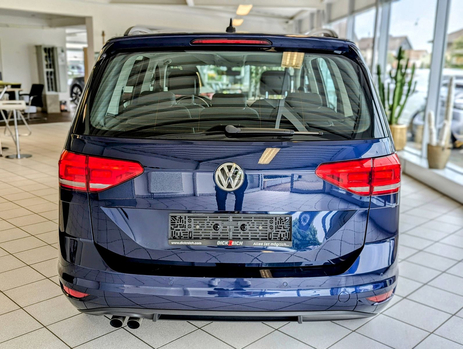 VW Touran 2.0 TDI DSG Comf. ACC LED Kamera - Image 6