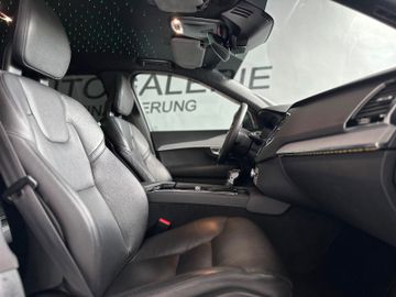 Volvo XC90 - 8