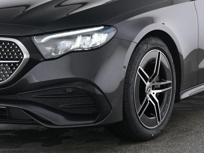 Mercedes-Benz E 220 T d , AMG NIGHT AHK DISTR KAMERA PANO SPUR