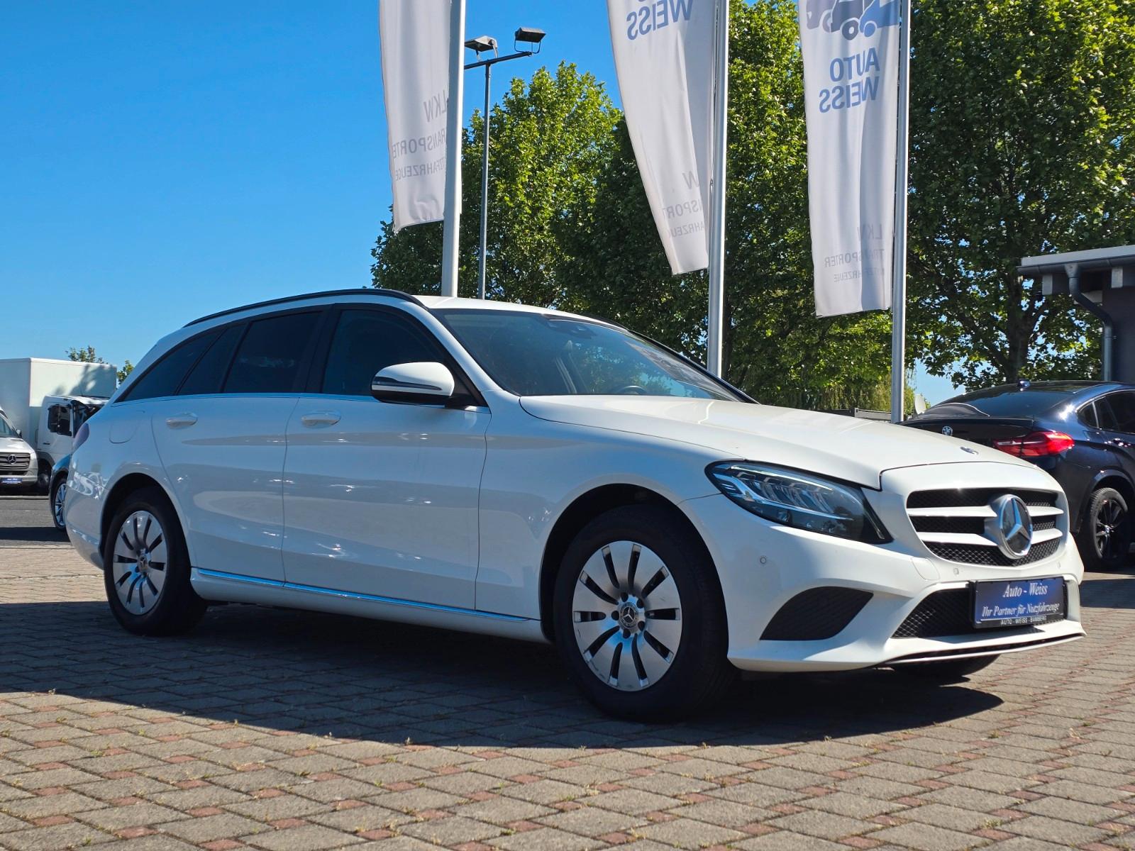 Mercedes-Benz C 180d.9-G.NAVI.DAB.CARPLAY.LED.RFK.AHK.1 HAND.