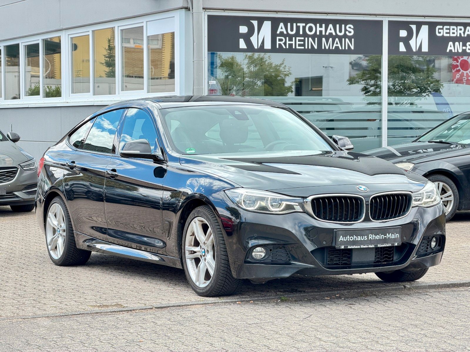 BMW 320d M Sport*Hud*Cam*HarmanKardon*Nav*LED*Alcant