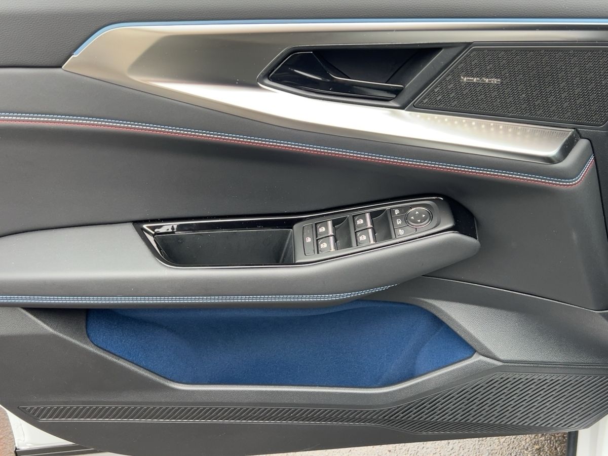 Renault Rafale - Bild 21