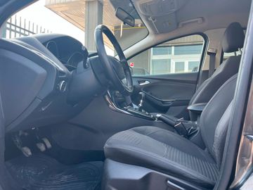 Ford Focus - 9